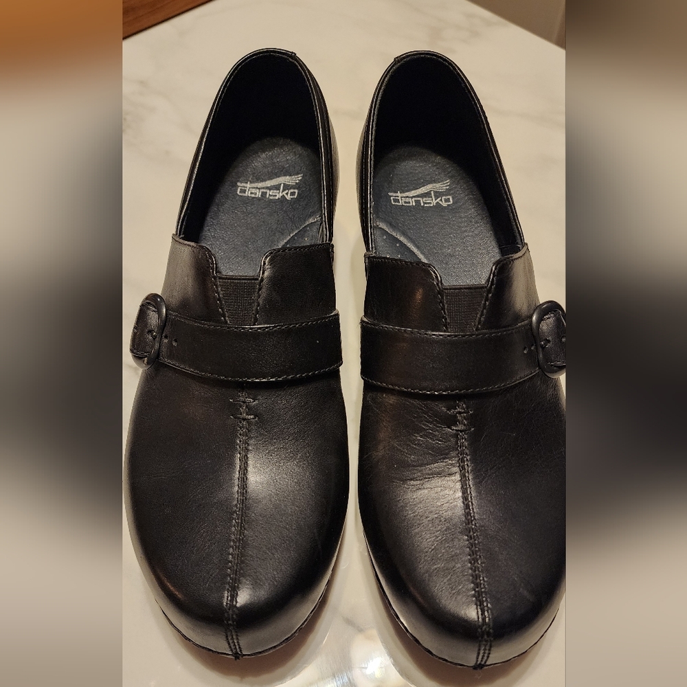 Dansko Tamara Black Leather Buckle Slip-on Clogs size 40 EU 9 US